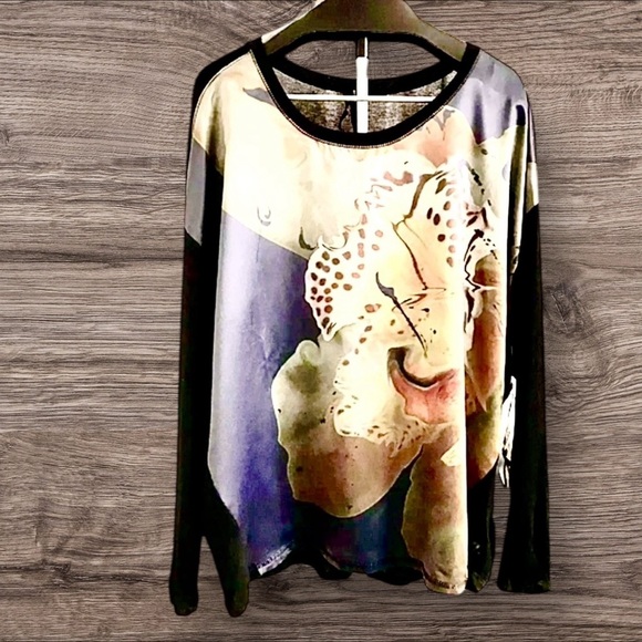 NWT 🎨 Seven7 by Bruno Magli Watercolor Floral Long Sleeve Top – Size 18/20 🎨 - Picture 1 of 6